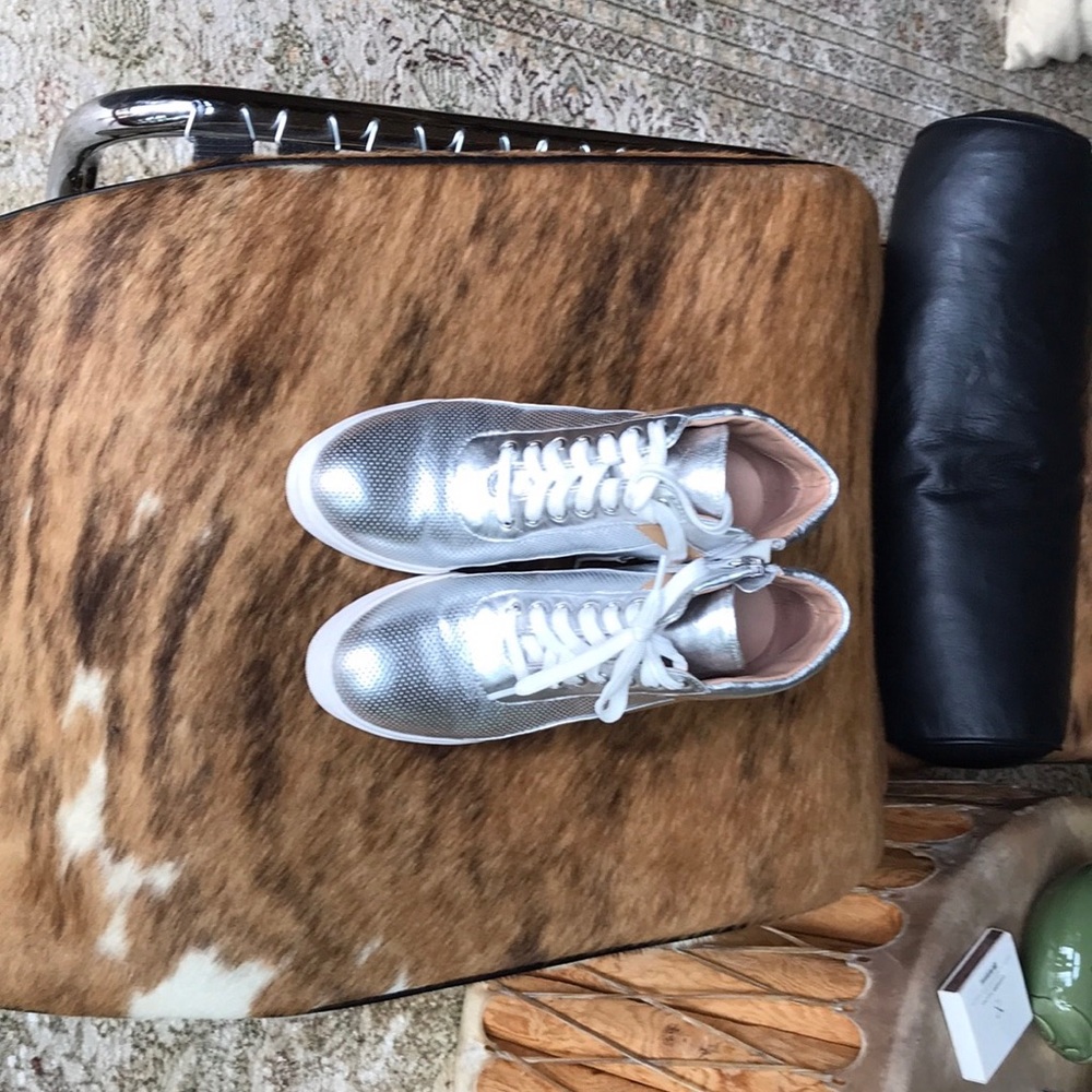 Wedged stylish sneakers